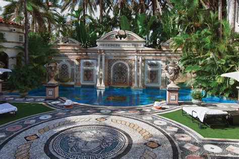 history of the versace mansion|where did gianni versace live.